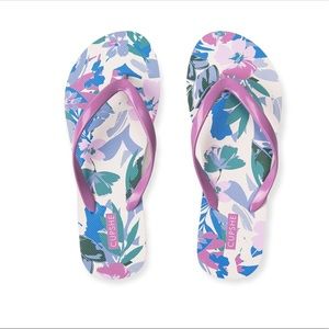 NWT - FLOWERBURST FLORAL FLIP FLOPS by Cupshe